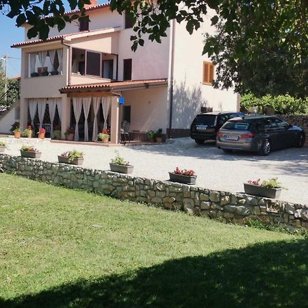 Apartmani Antonija Vozilici Exterior foto